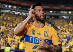 Gignac entrenó junto a su retoño en "El Volcán"