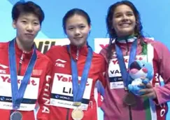 Vázquez celebra el bronce en el trampolín de un metro