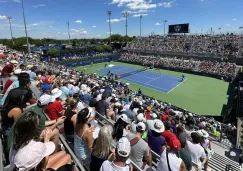 ¡Todos lo quieren ver! Aficionados llenan estadio en entrenamiento de Novak Djokovic