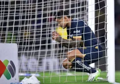 Fernández al momento de fallar la opción de gol