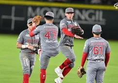 Diablos Rojos vencen a los Pericos del Puebla 