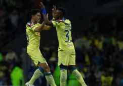 Julián Quiñones celebrando su gol 