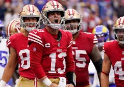 Jugadores de los 49ers festejan una anotación 