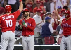 Phillies vence de visita a D-Backs y se pone a una victoria de la Serie Mundial