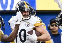 TJ Watt celebra la intercepción que cambió el juego