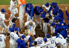 ¡Vaya inicio de Serie Mundial! Rangers deja en el terreno a D-Backs en extra innings