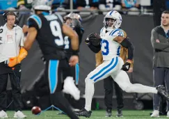 Kenny Moore devolvió dos intercepciones a Bryce Young 