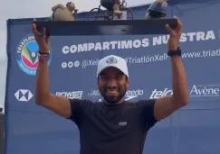 Crisanto Grajales conquista nuevamente el Triatlón de Xel-Há