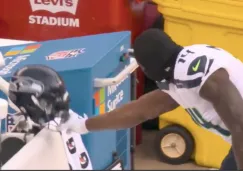 Momento en el que Metcalf estrelló su casco