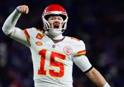 Aficionados de Bills lanzan bolas de nieve a Mahomes tras la derrota en Playoffs