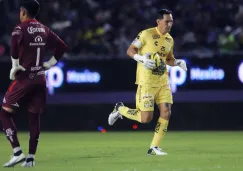 Mazatlán y León empatan a dos goles en noche de terror de Rodolfo Cota