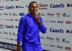 Joel Huiqui desata la 'locura' en el estadio previo al juego de Cruz Azul