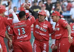 La novena mexicana celebra la victoria ante Yankees