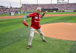 ¡Invitado de lujo! Alfredo ‘Zurdo’ Ortiz lanza primera bola del Diablos vs Yankees