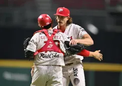 Diablos Rojos aplastan 10-2 a los Piratas de Campeche y empatan la serie