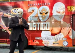 Turibus y CMLL develan imagen de Místico