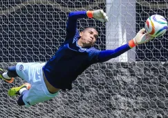 Kevin Mier, portero de Cruz Azul, durante un entrenamiento celeste