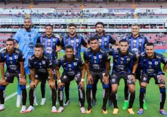 Jugadores de Querétaro se presentan emulando el sonido de 'kikiriki' de un gallo 