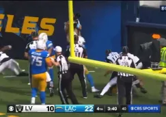 ¡Se armó la campal! Chargers y Raiders se fueron a los golpes en pleno partido