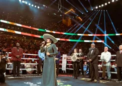 'Me traicionaron los nervios': Camila Fernández tras error en el himno en la pelea 'Canelo' vs Berlanga