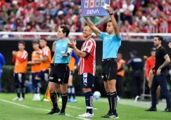 'Chicharito' Hernández le 'cede' ovación a Armando González en el partido frente a León