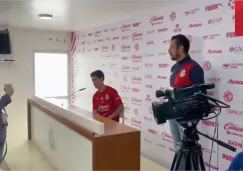 Objeto detona en sala de prensa de Chivas previo a conferencia del Clásico Tapatío