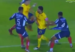 ¿Hubo falta de Henry Martín en gol de Fidalgo ante Rayados?