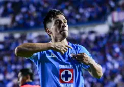 Ángel Sepúlveda regala camiseta a pequeña aficionada