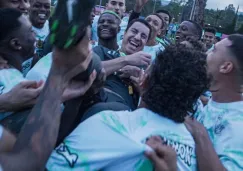 Aficionados de Atlético Nacional dedican emotivo cántico a Efraín Juárez previo a la Final