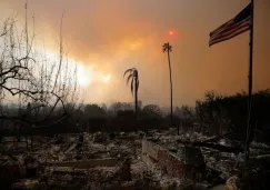 Miles de personas han sido desplazadas por las pérdidas totales de sus casas, los incendios continúan