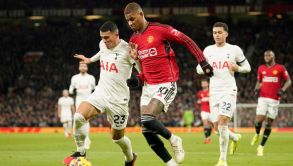 Manchester United divide puntos con Tottenham, se aleja de competiciones europeas