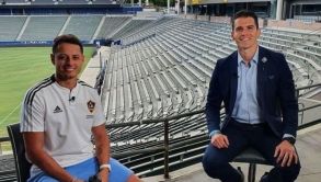 Sergio Dipp compara a Guardado con Javier Hernández: “Guardado preferiría la carrera del Chicharito en Europa que la suya”