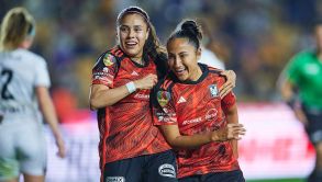 Stephany Mayor celebra un gol