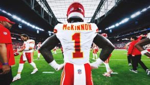 Super Bowl 58: Jerick McKinnon, activado por Chiefs; Kalia Davis, cuestionable para 49ers