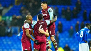 Edson Álvarez se estrena con golazo en victoria del West Ham sobre el Everton