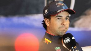 Checo Pérez encabeza la lista de pilotos más costosos de la F1 en lo que va de la temporada 2024