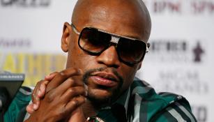 Mayweather, durante una conferencia