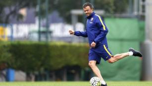 Luis Enrique durante un entrenamiento con el Barcelona 