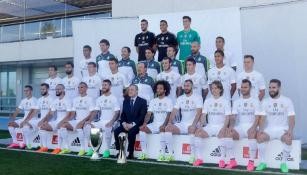 Jugadores del Real Madrid posan para las cámaras