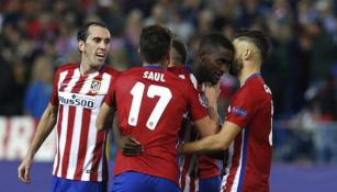 Los Colchoneros festejan el gol de Jackson