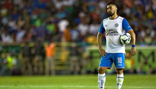 Ariel Rojas en un partido con Cruz Azul 