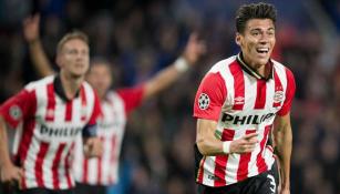 Moreno, en partido con el PSV