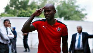 Felipe Baloy con el uniforme de concentración de Atlas