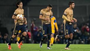 Herrera, Sosa y Britos en un duelo de Pumas