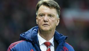 Van Gaal en partido con el United