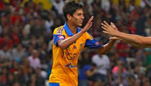 Damm celebra un gol con Tigres