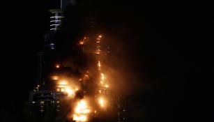 El momento del incendio en el edificio de Dubai