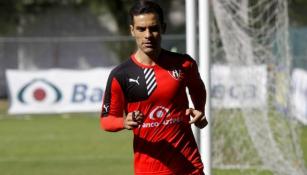 Rafa Márquez en entrenamiento con Atlas