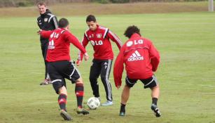 Chicharito, en entrenamiento del Bayer Levekusen, en Florida