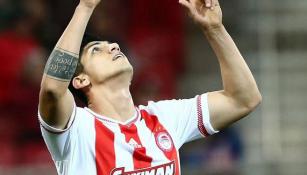 Pulido celebra su gol con Olympiacos